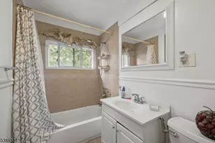 136 Haroldson Pl, Pompton Lakes, NJ 07442 - Photo 21