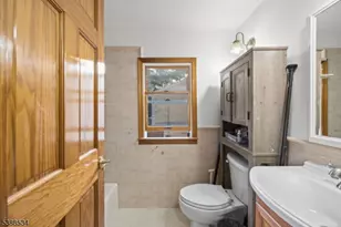 136 Haroldson Pl, Pompton Lakes, NJ 07442 - Photo 15