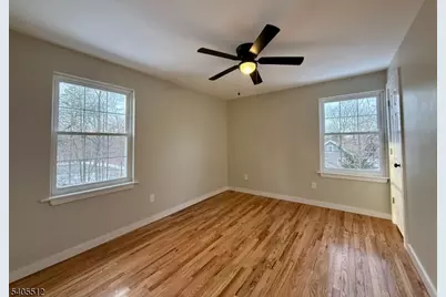 585 Plainfield Ave, Berkeley Heights Township, NJ 07922 - Photo 21