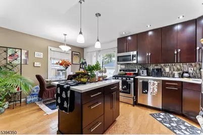 111 E 10th St, Linden, NJ 07036 - Photo 5