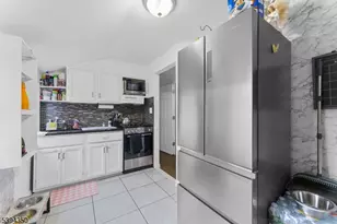 111 E 10th St, Linden, NJ 07036 - Photo 23