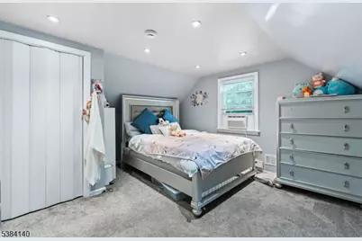 310 Stockton Ave, Roselle, NJ 07203 - Photo 17