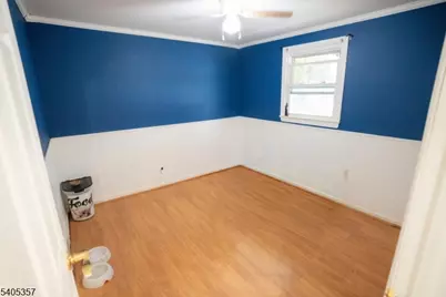 22 Greendale Ave, Pequannock Township, NJ 07444 - Photo 9