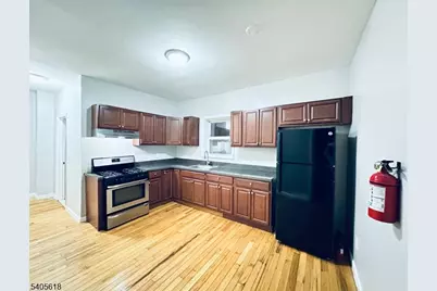 420 Jelliff Ave #1, Newark, NJ 07112 - Photo 3