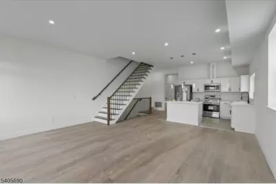 366 21st St, Irvington, NJ 07111 - Photo 3