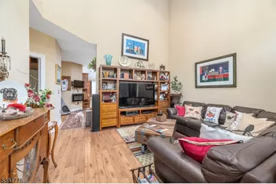 19 Prospect Ci, Wantage, NJ 07461 - Photo 3