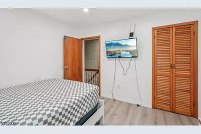 670 Devon St, Kearny, NJ 07032 - Photo 23