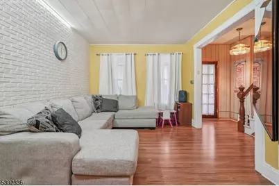 670 Devon St, Kearny, NJ 07032 - Photo 9