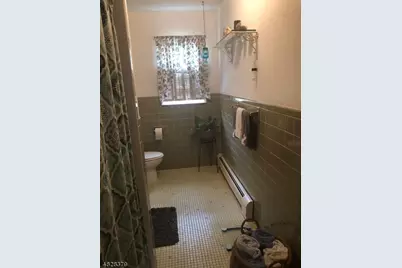 79 Rock Rd #2, Hawthorne, NJ 07506 - Photo 5