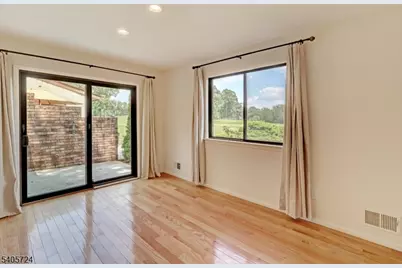 250 Ridgedale Ave #4, Florham Park, NJ 07932 - Photo 7