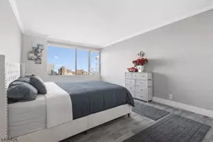 6 Horizon Rd, Fort Lee, NJ 07024 - Photo 15