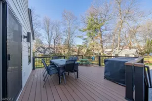 17 Badgley Dr, New Providence, NJ 07974 - Photo 9