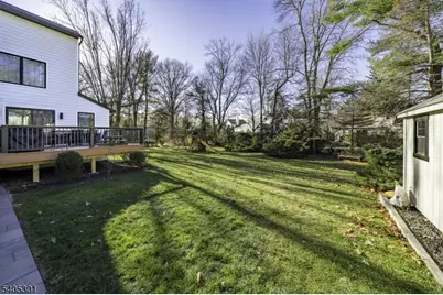 17 Badgley Dr, New Providence, NJ 07974 - Photo 7