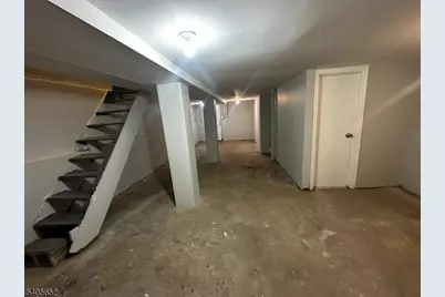 213 N 7th St, Newark, NJ 07107 - Photo 17