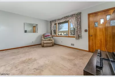 63 Louise Dr, Manville, NJ 08835 - Photo 3