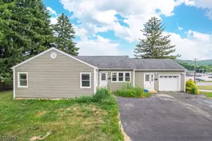 21 Walsh Rd, Franklin, NJ 07416 - Photo 1