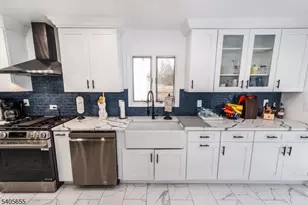 14 Bordeaux Dr, Mount Olive, NJ 07836 - Photo 17