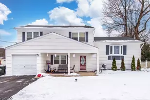 14 Bordeaux Dr, Mount Olive, NJ 07836 - Photo 1