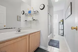 3 Summerfield Dr, Franklin Township, NJ 08540 - Photo 23