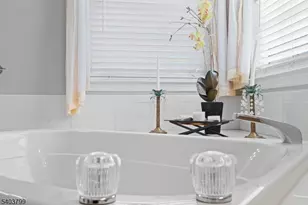 3 Summerfield Dr, Franklin Township, NJ 08540 - Photo 21