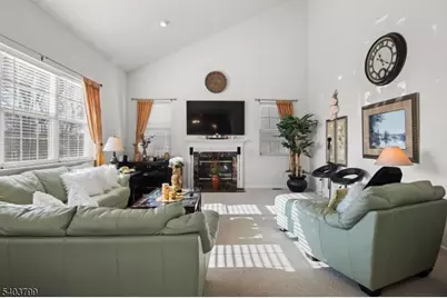 3 Summerfield Dr, Franklin Township, NJ 08540 - Photo 11