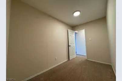 5 Burlington Ct, Hamburg, NJ 07419 - Photo 19