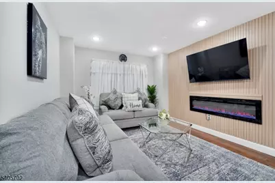 225 S 9th St Apt 1, Newark, NJ 07103 - Photo 9