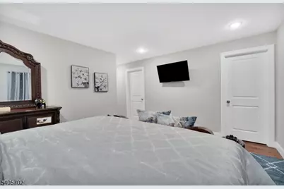 225 S 9th St Apt 1, Newark, NJ 07103 - Photo 13