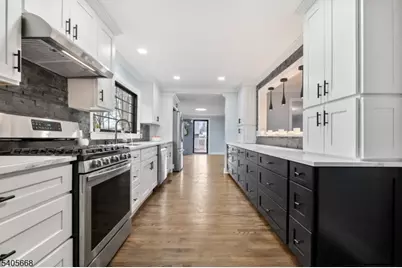 142 Taylor Ave, Hillsborough Township, NJ 08844 - Photo 9