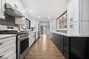 142 Taylor Ave, Hillsborough Township, NJ 08844 - Photo 9