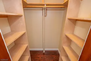 113 E Curtis St, Linden, NJ 07036 - Photo 17