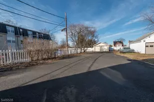 113 E Curtis St, Linden, NJ 07036 - Photo 35