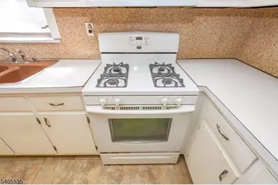 113 E Curtis St, Linden, NJ 07036 - Photo 15