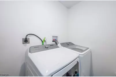 127 Godwin Ave, Paterson, NJ 07501 - Photo 15