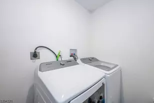 127 Godwin Ave, Paterson, NJ 07501 - Photo 15