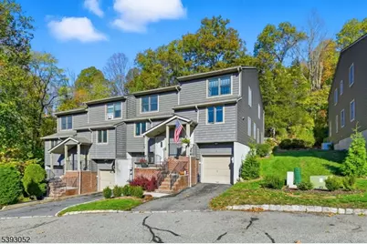 3 Mountain Ridge Rd, Bloomingdale, NJ 07403 - Photo 1