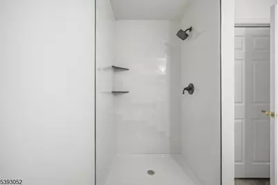 3 Mountain Ridge Rd, Bloomingdale, NJ 07403 - Photo 29