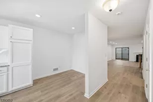 3 Mountain Ridge Rd, Bloomingdale, NJ 07403 - Photo 5