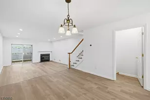 3 Mountain Ridge Rd, Bloomingdale, NJ 07403 - Photo 11