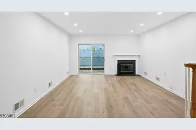 3 Mountain Ridge Rd, Bloomingdale, NJ 07403 - Photo 15