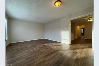 42 Burlington Ct, Hamburg, NJ 07419 - Photo 3