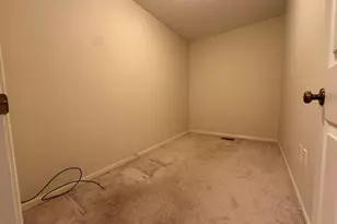 42 Burlington Ct, Hamburg, NJ 07419 - Photo 19