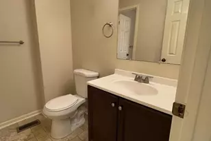 42 Burlington Ct, Hamburg, NJ 07419 - Photo 13