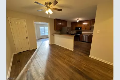 42 Burlington Ct, Hamburg, NJ 07419 - Photo 11