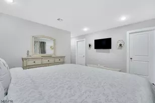 225 S 9th St, Newark, NJ 07103 - Photo 9