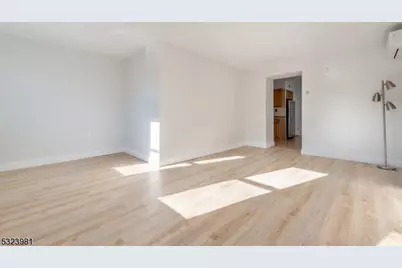 30 Pleasant Ave, Clifton, NJ 07013 - Photo 15