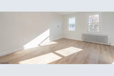 30 Pleasant Ave, Clifton, NJ 07013 - Photo 17