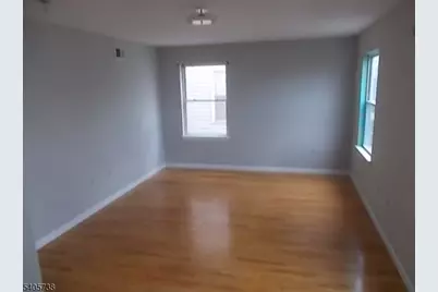 68 Port Ave, Elizabeth, NJ 07206 - Photo 9