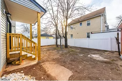 228 Locust St, Roselle, NJ 07203 - Photo 25