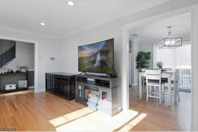 21 Beacon Rd, Hopatcong, NJ 07843 - Photo 9